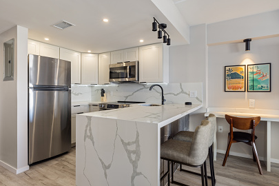 Kitchen / Breakfast Bar                           