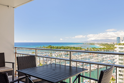 Amazing Ocean Marina Views from Private Lanai     